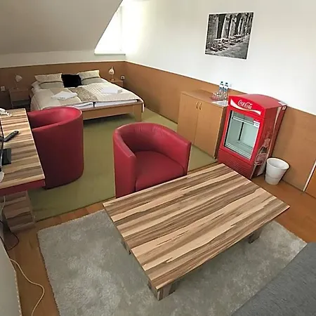 Rose Hotel 3*