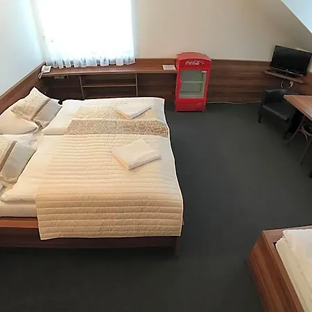 Rose 3* Břeclav