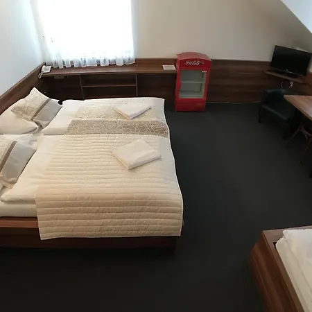 Rose Otel